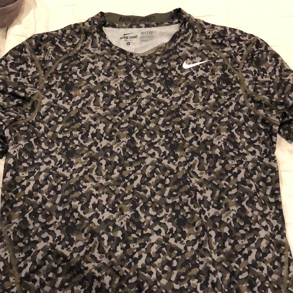 Men’s Nike pro dri fit